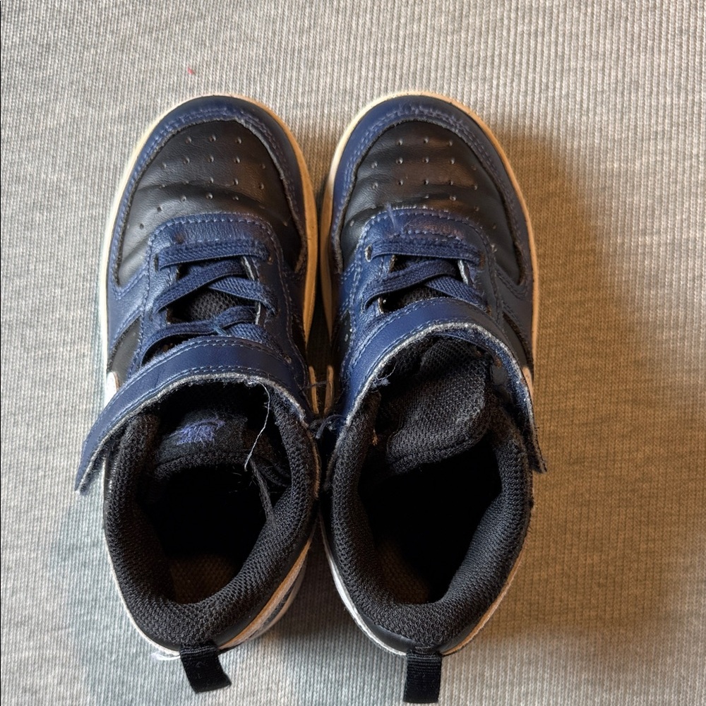 Nike Kids Navy and Black Sneakers